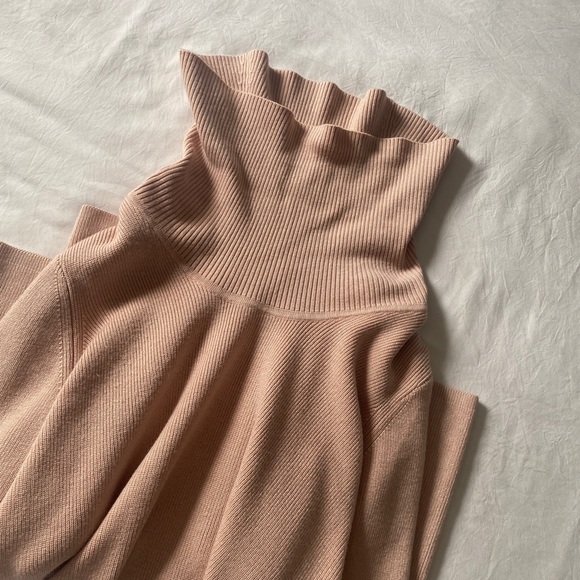Dusty Pink turtleneck dress/sweater - Picture 9 of 10